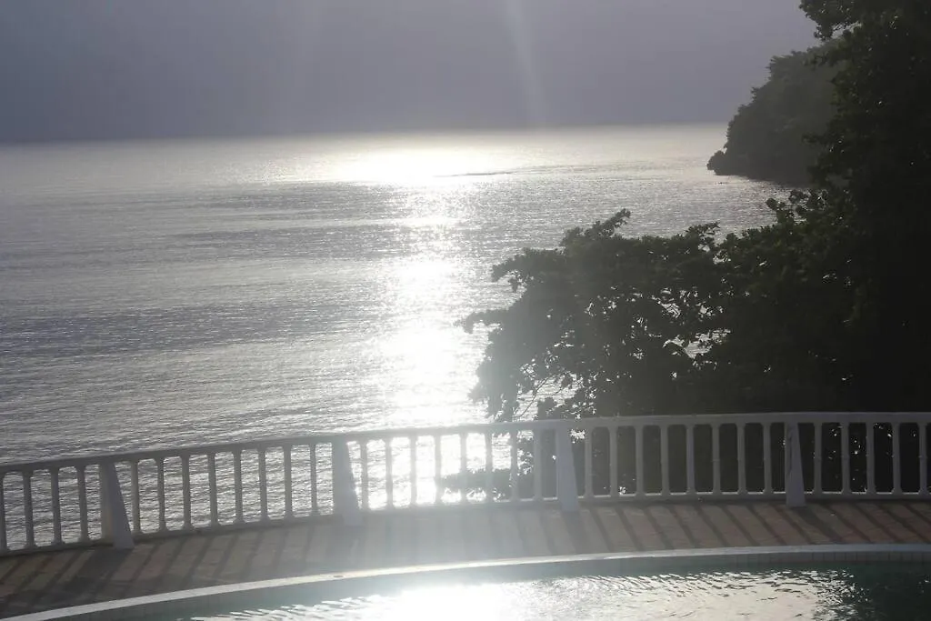 Apartment Tower Isles Condo With Sea Views