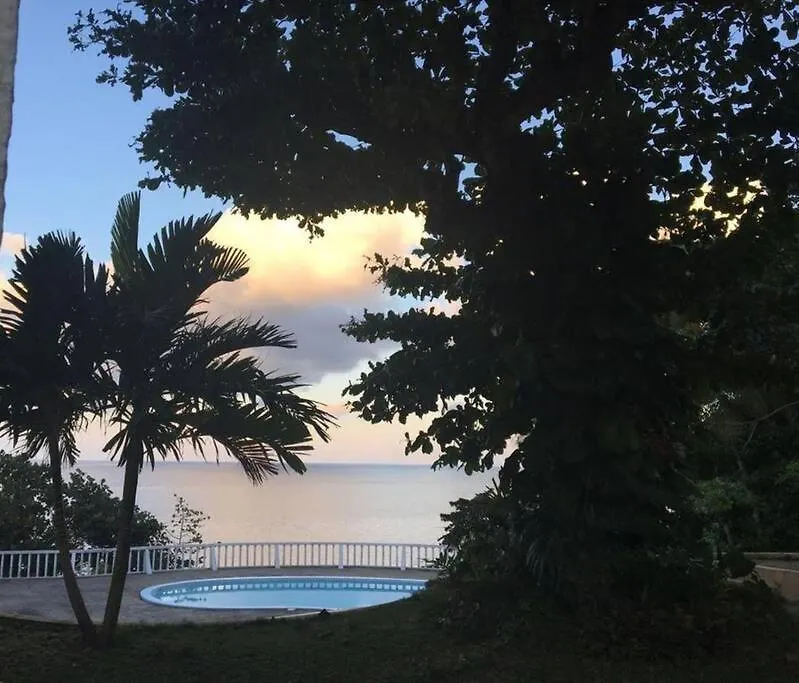 Tower Isles Condo With Sea Views Apartment