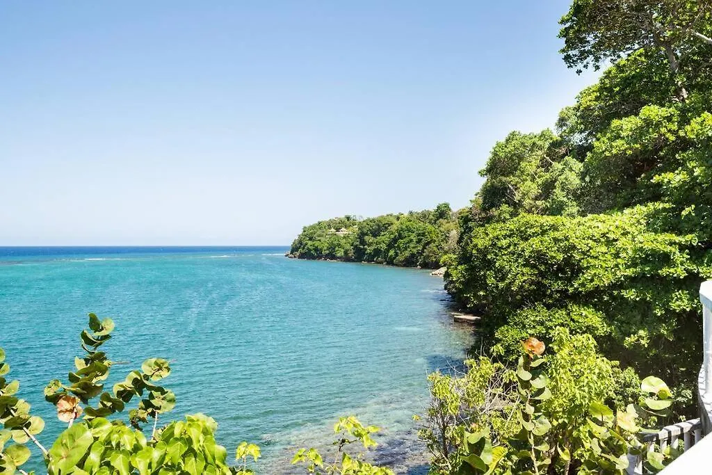 Tower Isles Condo With Sea Views