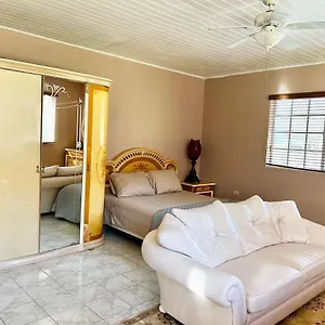  Apartment Deluxe Studio At The Hideaway